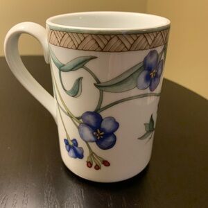 Dansk Blue Floral Mug with White Background (set of 6)